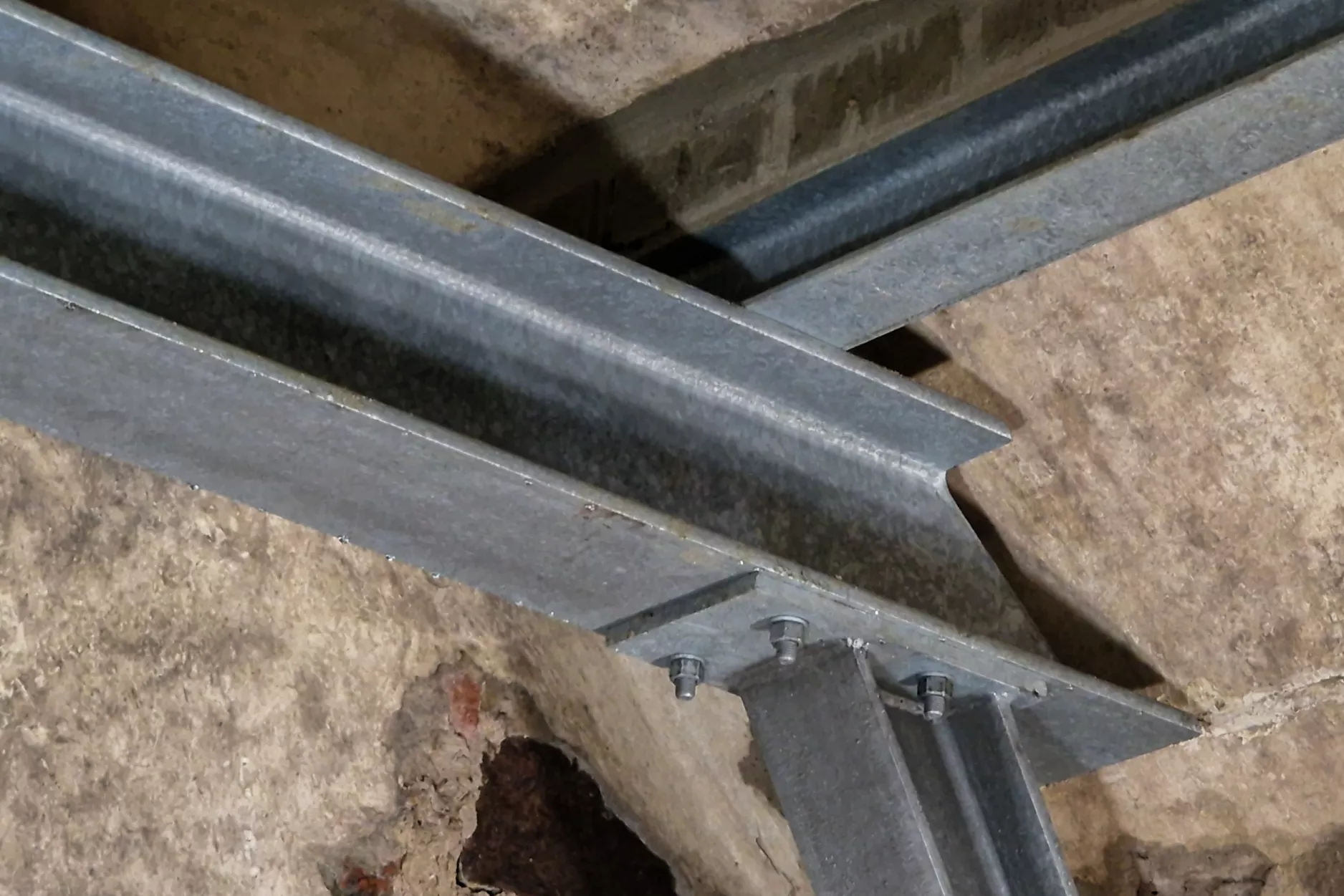 Verbindung Stützkonstruktion für Museum - Metallbau Heppner GmbH